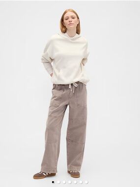 GAP High Rise Pull-On Wide-Leg
Utility Jeans Mushroom Brown XL